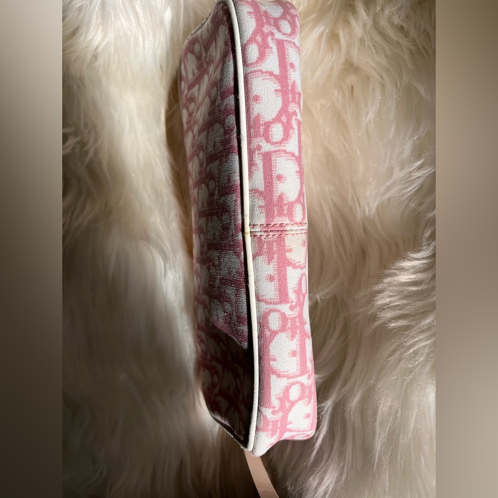 Dior By John Galliano 🎀💕✨ 👧
RARE ‼️
CHRISTIAN DIOR
Monogram Girly Pochette Pink - Picture 15 of 16